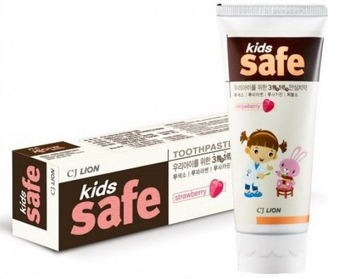 CJ LION KIDS SAFE зубная паста детская клубника, Южная Корея, 90 гр.